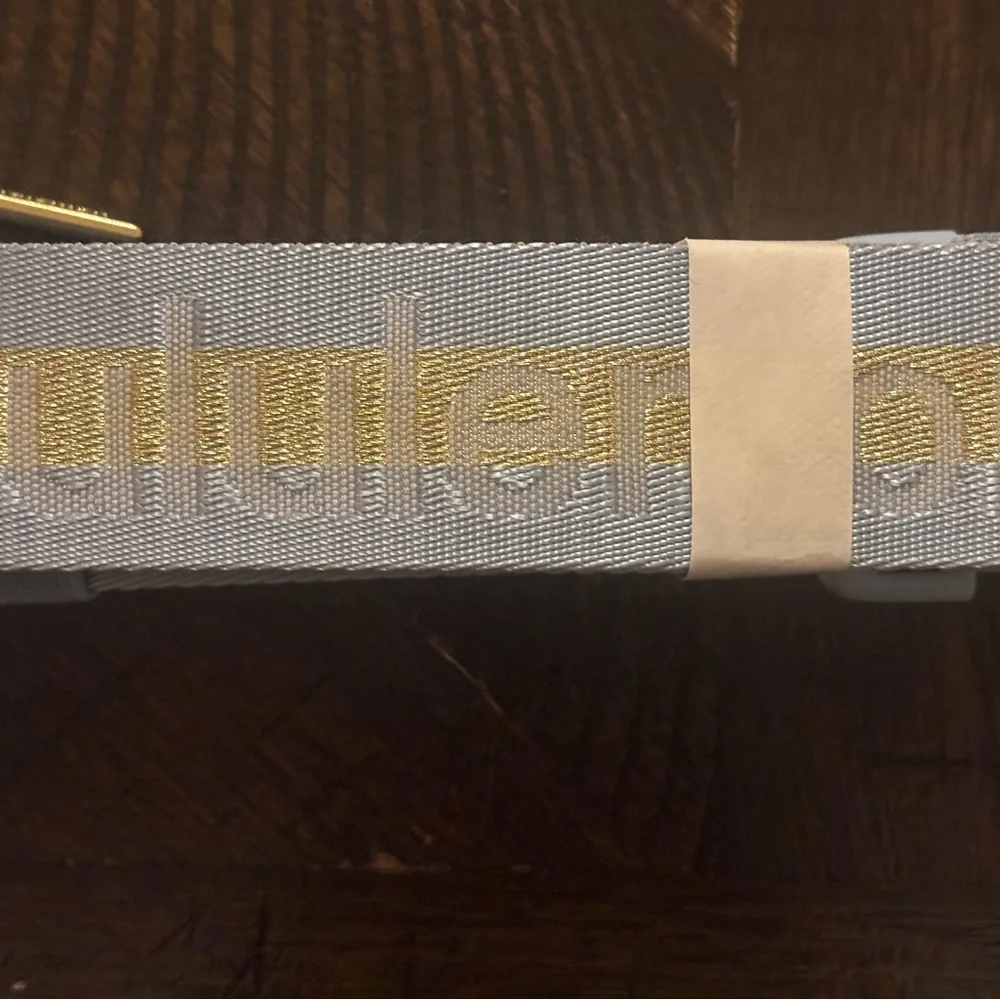 Lululemon Everywhere Belt Bag 1L Pastel Blue Gold Hardware Gold Strap NWT - Picture 9 of 14